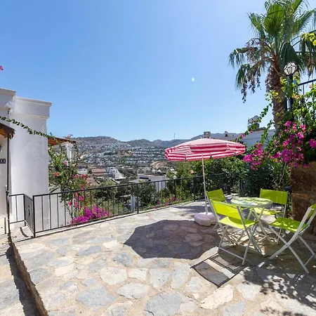 Lovely House With Superb View Of Bodrum In Gumusluk * Gümüşlük